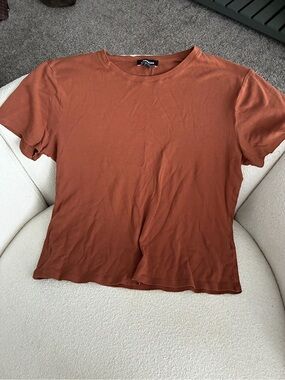 Express Short-Sleeve Crewneck Tee in Rust Orange